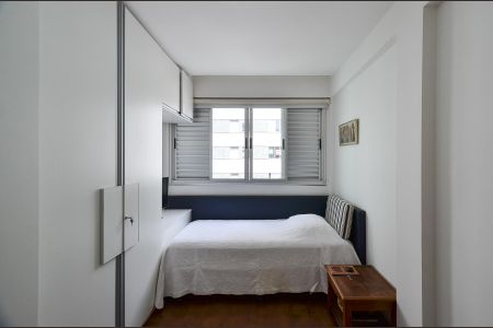 Apartamento à venda com 180m², 3 quartos e 4 vagas Apartamento à venda com 180m², 3 quartos e 4 vagasSuíte 1