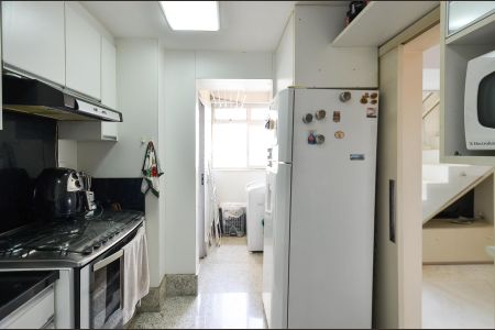 Apartamento à venda com 180m², 3 quartos e 4 vagas Apartamento à venda com 180m², 3 quartos e 4 vagasCozinha