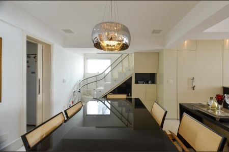 Apartamento à venda com 180m², 3 quartos e 4 vagas Apartamento à venda com 180m², 3 quartos e 4 vagasSala de Jantar