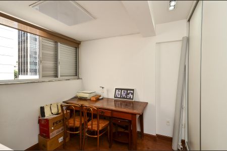 Apartamento à venda com 180m², 3 quartos e 4 vagas Apartamento à venda com 180m², 3 quartos e 4 vagasQuarto 1
