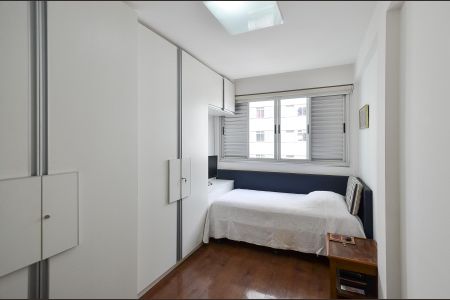 Apartamento à venda com 180m², 3 quartos e 4 vagas Apartamento à venda com 180m², 3 quartos e 4 vagasSuíte 1