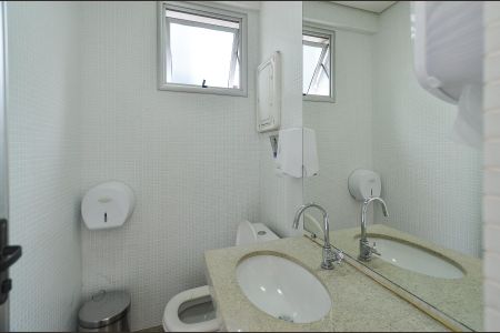 Apartamento à venda com 180m², 3 quartos e 4 vagas Apartamento à venda com 180m², 3 quartos e 4 vagasÁrea comum - Salão de festas
