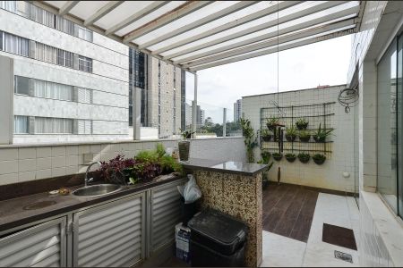 Apartamento à venda com 180m², 3 quartos e 4 vagas Apartamento à venda com 180m², 3 quartos e 4 vagasVaranda gourmet
