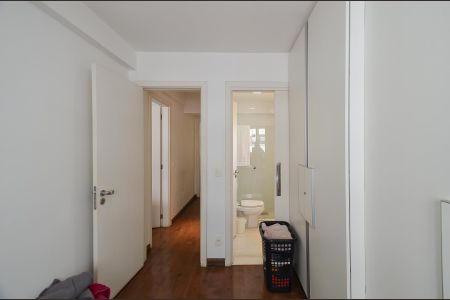 Apartamento à venda com 180m², 3 quartos e 4 vagas Apartamento à venda com 180m², 3 quartos e 4 vagasSuíte 1