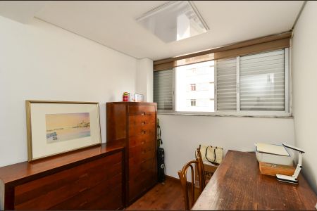 Apartamento à venda com 180m², 3 quartos e 4 vagas Apartamento à venda com 180m², 3 quartos e 4 vagasQuarto 1