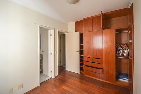 Apartamento à venda com 66m², 3 quartos e 2 vagas Apartamento à venda com 66m², 3 quartos e 2 vagasQuarto Suíte
