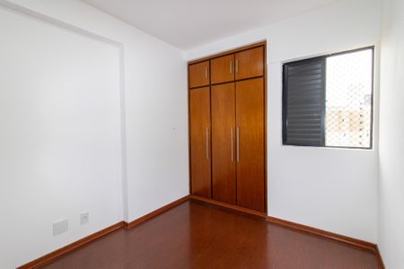 Quarto 1 de apartamento para alugar com 2 quartos, 70m² em Mansões Santo Antônio, Campinas