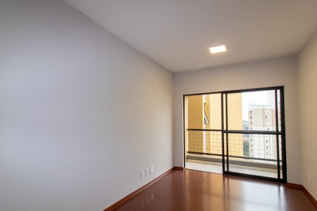Sala de apartamento para alugar com 2 quartos, 70m² em Mansões Santo Antônio, Campinas