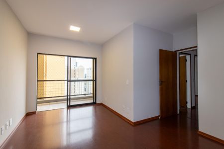 Sala de apartamento para alugar com 2 quartos, 70m² em Mansões Santo Antônio, Campinas