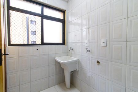 Apartamento para alugar com 70m², 2 quartos e 1 vaga Apartamento para alugar com 70m², 2 quartos e 1 vagaCozinha e Área de Serviço