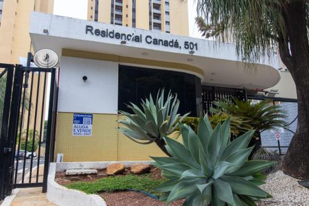 Apartamento para alugar com 70m², 2 quartos e 1 vaga Apartamento para alugar com 70m², 2 quartos e 1 vagaFachada