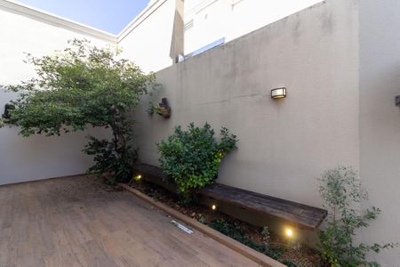 Casa de condomínio à venda com 638m², 4 quartos e 4 vagas Casa de condomínio à venda com 638m², 4 quartos e 4 vagasVaranda Sala