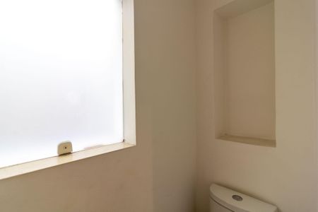Casa de condomínio à venda com 638m², 4 quartos e 4 vagas Casa de condomínio à venda com 638m², 4 quartos e 4 vagasLavabo