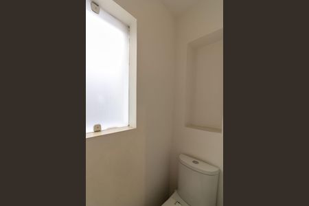 Casa de condomínio à venda com 638m², 4 quartos e 4 vagas Casa de condomínio à venda com 638m², 4 quartos e 4 vagasLavabo