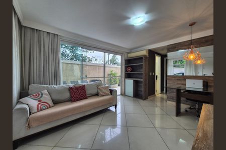 Casa de Condomínio para alugar com 3 quartos, 120m² em Vargem Pequena, Rio de Janeiro