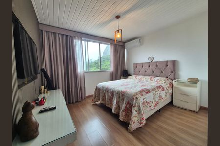 Casa de Condomínio para alugar com 3 quartos, 120m² em Vargem Pequena, Rio de Janeiro