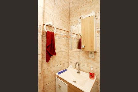 Banheiro de kitnet/studio à venda com 1 quarto, 20m² em Centro Histórico, Porto Alegre