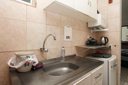 Cozinha de kitnet/studio à venda com 1 quarto, 20m² em Centro Histórico, Porto Alegre