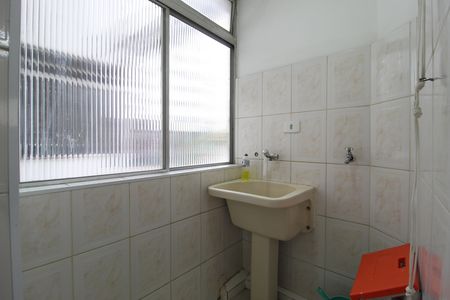 Apartamento para alugar com 74m², 2 quartos e sem vagaCozinha e Área de Serviço