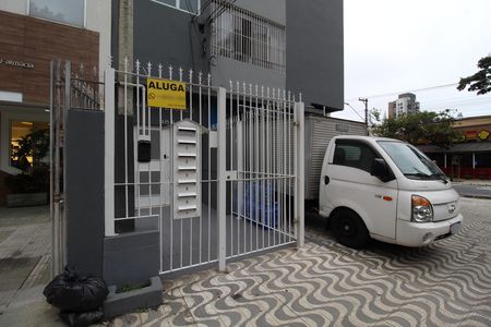 Apartamento para alugar com 74m², 2 quartos e sem vagaFachada