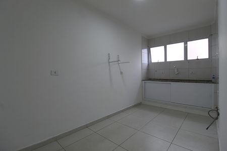 Apartamento para alugar com 74m², 2 quartos e sem vagaCozinha e Área de Serviço