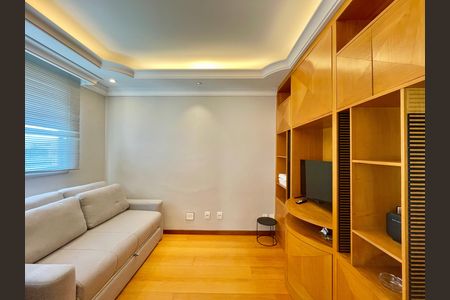 Apartamento para alugar com 63m², 2 quartos e 1 vaga