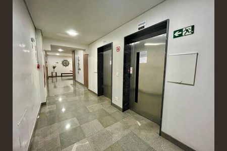 Apartamento para alugar com 63m², 2 quartos e 1 vaga