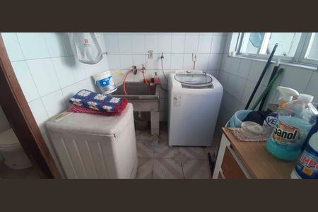Casa para alugar com 250m², 4 quartos e 5 vagasÁrea de Serviço