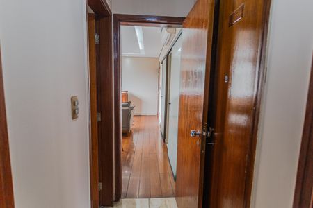 Apartamento para alugar com 85m², 3 quartos e 1 vaga Apartamento para alugar com 85m², 3 quartos e 1 vagaCorredor