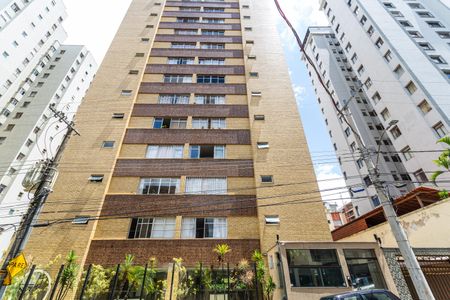 Apartamento para alugar com 85m², 3 quartos e 1 vaga Apartamento para alugar com 85m², 3 quartos e 1 vagaFachada