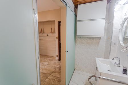 Apartamento para alugar com 85m², 3 quartos e 1 vaga Apartamento para alugar com 85m², 3 quartos e 1 vagaBanheiro da Suíte 1