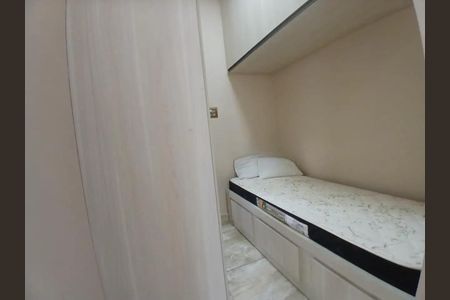 Suíte de apartamento para alugar com 2 quartos, 85m² em Santo Antônio, Belo Horizonte