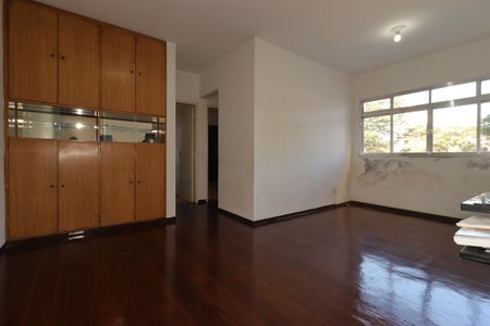 Apartamento para alugar com 60m², 2 quartos e 1 vagaSala