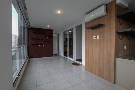 Apartamento para alugar com 70m², 2 quartos e 1 vaga