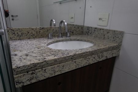 Apartamento para alugar com 70m², 2 quartos e 1 vaga