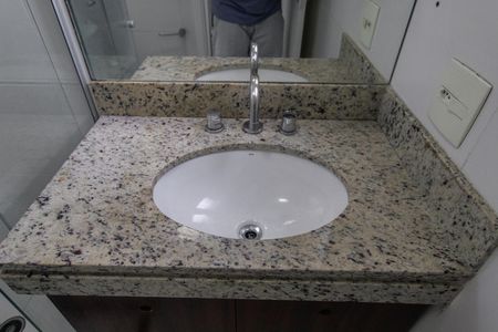 Apartamento para alugar com 70m², 2 quartos e 1 vaga