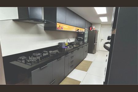Cozinha de apartamento à venda com 4 quartos, 325m² em Barra da Tijuca, Rio de Janeiro