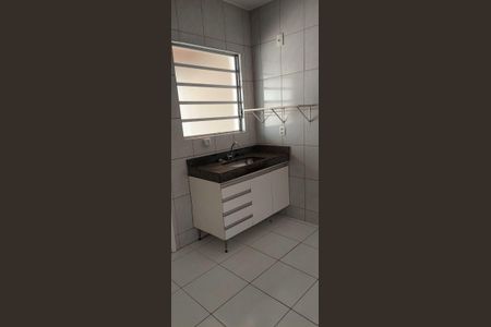 Casa de condomínio para alugar com 90m², 3 quartos e 2 vagas Casa de condomínio para alugar com 90m², 3 quartos e 2 vagasCozinha
