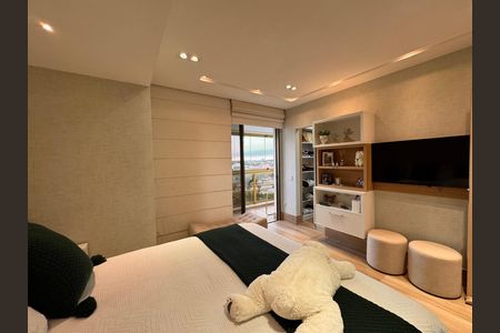 Apartamento à venda com 180m², 3 quartos e 3 vagasSuíte 1