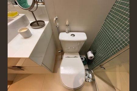 Apartamento à venda com 180m², 3 quartos e 3 vagasSuíte 3 - Banheiro