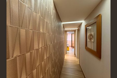 Apartamento à venda com 180m², 3 quartos e 3 vagasCorredor