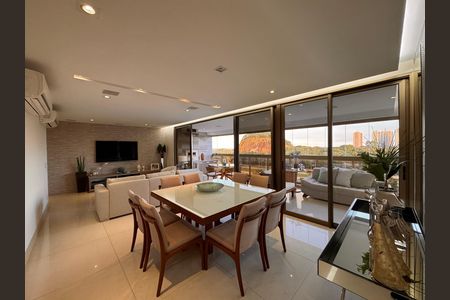 Sala de apartamento à venda com 3 quartos, 180m² em Barra da Tijuca, Rio de Janeiro