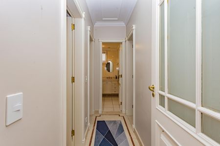 Apartamento para alugar com 150m², 3 quartos e 4 vagasCorredor