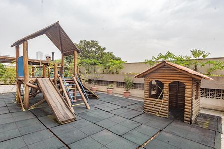 Apartamento para alugar com 150m², 3 quartos e 4 vagasÁrea comum - Playground