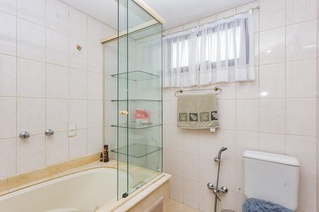 Apartamento para alugar com 150m², 3 quartos e 4 vagasBanheiro da Suíte