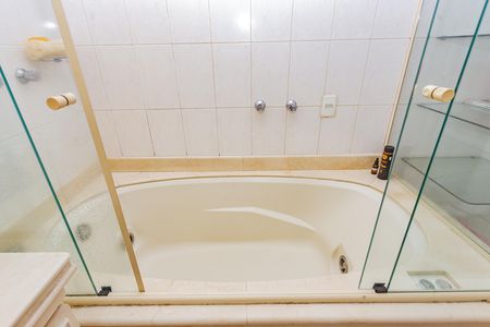 Apartamento para alugar com 150m², 3 quartos e 4 vagasBanheiro da Suíte