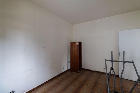 Casa para alugar com 250m², 5 quartos e 6 vagas Casa para alugar com 250m², 5 quartos e 6 vagasCasa 4 - Quarto