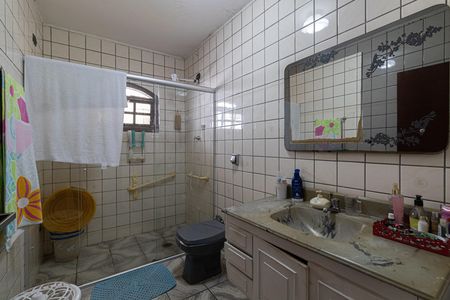 Casa para alugar com 250m², 5 quartos e 6 vagas Casa para alugar com 250m², 5 quartos e 6 vagasCasa 1 - Banheiro