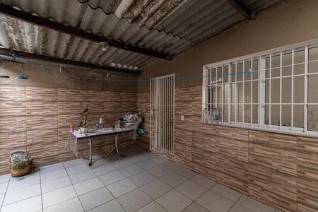 Casa para alugar com 250m², 5 quartos e 6 vagas Casa para alugar com 250m², 5 quartos e 6 vagasCasa 2 - Área de Serviço