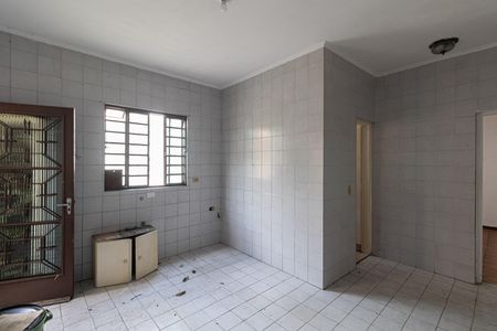 Casa para alugar com 250m², 5 quartos e 6 vagas Casa para alugar com 250m², 5 quartos e 6 vagasCasa 3 - Cozinha